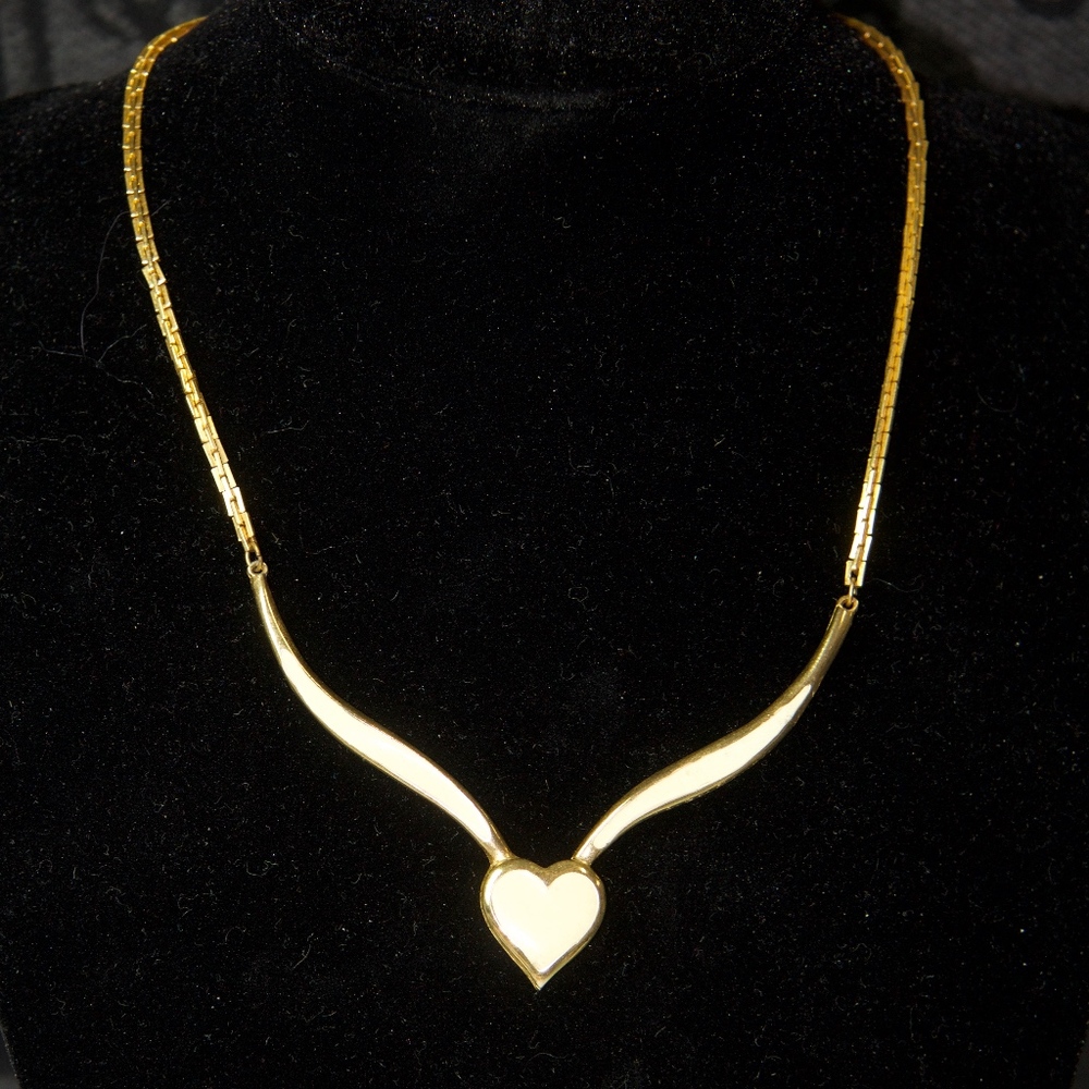 My Vintage Gold Dipped Gorgeous Heart Necklace - image 5